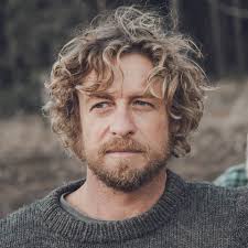 サーフィン映画ブレス